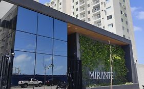 Apartamento novo com jardim privativo!